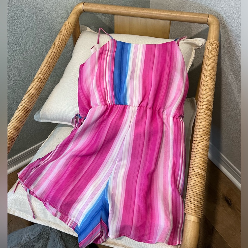 Pink Lily Romper Medium - Picture 3 of 3